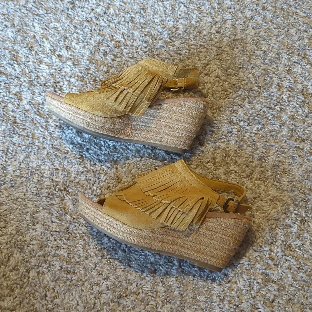 Minnetonka Jute Wrapped Fringe Platform Wedge Heels Suede Leather - Picture 2 of 3